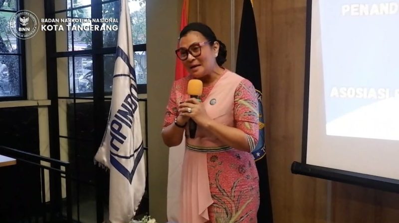 Kepala BNN Kota Tangerang, Josephien Vivick Tjangkung