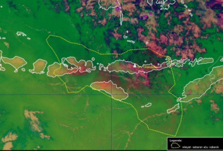 Citra satelit sebaran abu vulkanik akibat erupsi Gunung Lewotobi per 17 Juni 2025 (Gambar: Dok. BMKG)