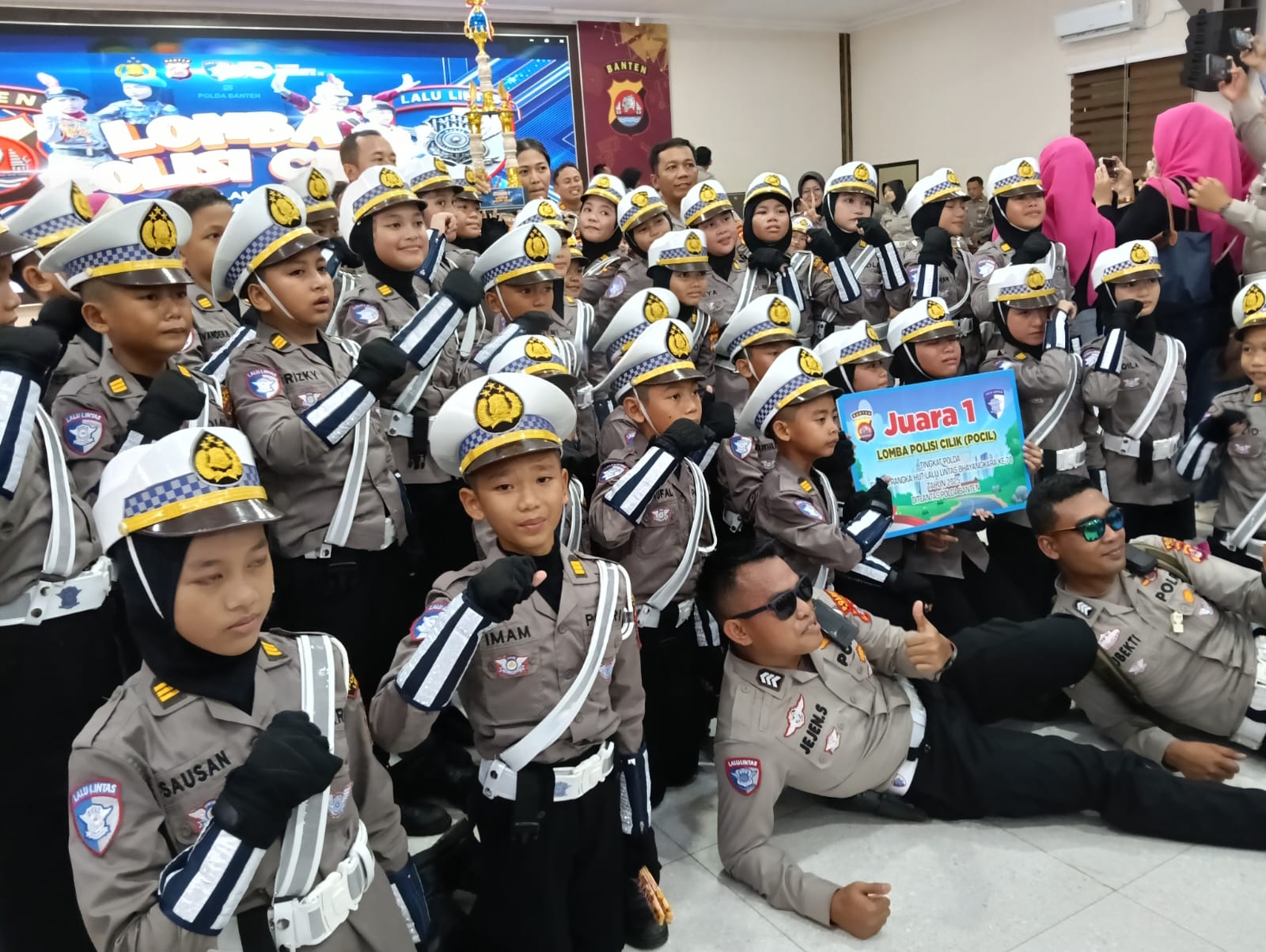 Polisi Cilik (Pocil) Polres Lebak meraih juara pertama dalam lomba Pocil tingkat Polda Banten pada HUT Lalu Lintas Bhayangkara ke-70.