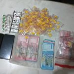 Barang bukti obat keras ilegal yang disita Polsek Batuceper saat grebeg rumah kontrakan di Neglasari, Kota Tangerang, berupa pil Eximer, Tramadol, Trinek, uang Rp18 juta, dan dua ponsel.