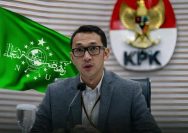 Juru bicara KPK Budi Prasetyo menyampaikan keterangan pers terkait perkembangan penyidikan kasus dugaan korupsi kuota haji 2024 di Gedung KPK, Jakarta.