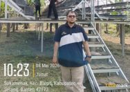 Sekcam Petir, Mochamad Yagi Susilo, SH, M.Si meninjau kandang ayam petelur milik BUMDes Bintang Sejahtera Desa Seuat Jaya, Kabupaten Serang, Jumat (8/5/2026).