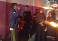 Karang Taruna Kenanga bersama warga RT 005 RW 004 Cipondoh meriahkan malam 1 Muharram dengan pawai obor, doa bersama, dan kegiatan kebersamaan