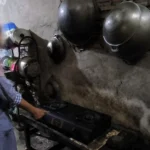 Enam anggota keluarga menjadi korban ledakan diduga akibat kebocoran gas di Cikarang Utara, dua di antaranya meninggal setelah mendapat perawatan medis.
