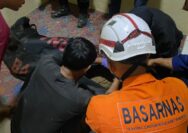 Longsor terjadi saat M. Deni menggali sumur di Desa Cipeundeuy, Malingping. Korban berhasil dievakuasi setelah proses penyelamatan berlangsung hingga malam hari.